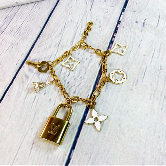 Louis Vuitton lock and key bracelet handmade - Picture 2 of 6